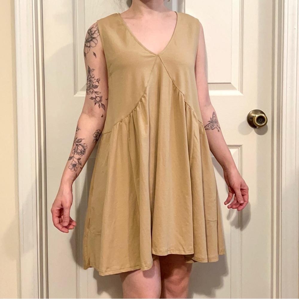 Khaki Loose Fitting Sleeveless V Neck Mini Dress with Pockets